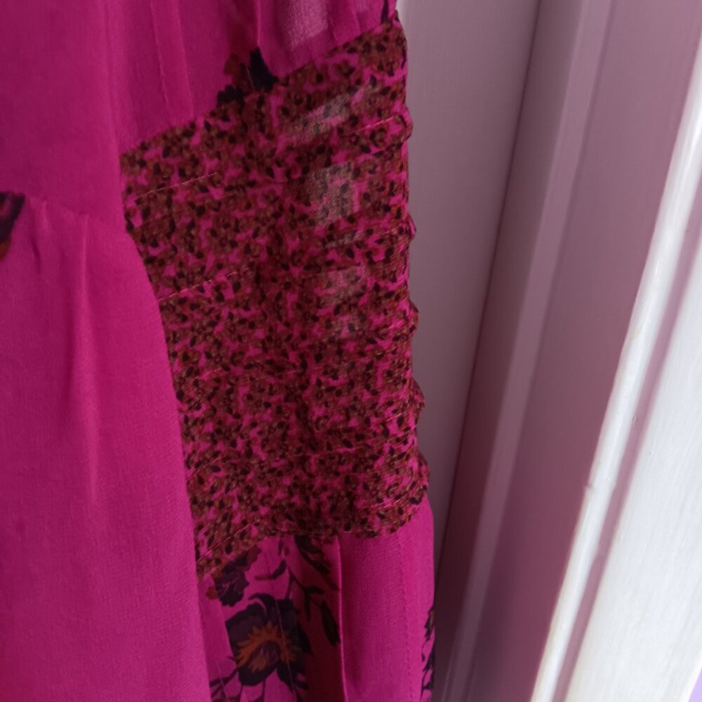 Daniel Rainn Women's Size Medium Boho Magenta and Black Pull Over Top NWT - Picture 3 of 7